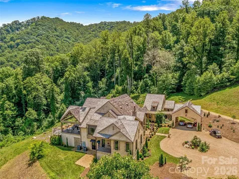 384 Doan Town Road Burnsville NC 28714