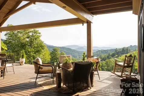 384 Doan Town Road Burnsville NC 28714