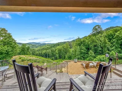 384 Doan Town Road Burnsville NC 28714