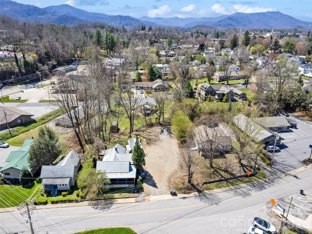 Waynesville NC, 442 and 440 Walnut Street
