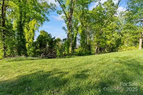 1618 Heatherloch Drive Gastonia NC 28054