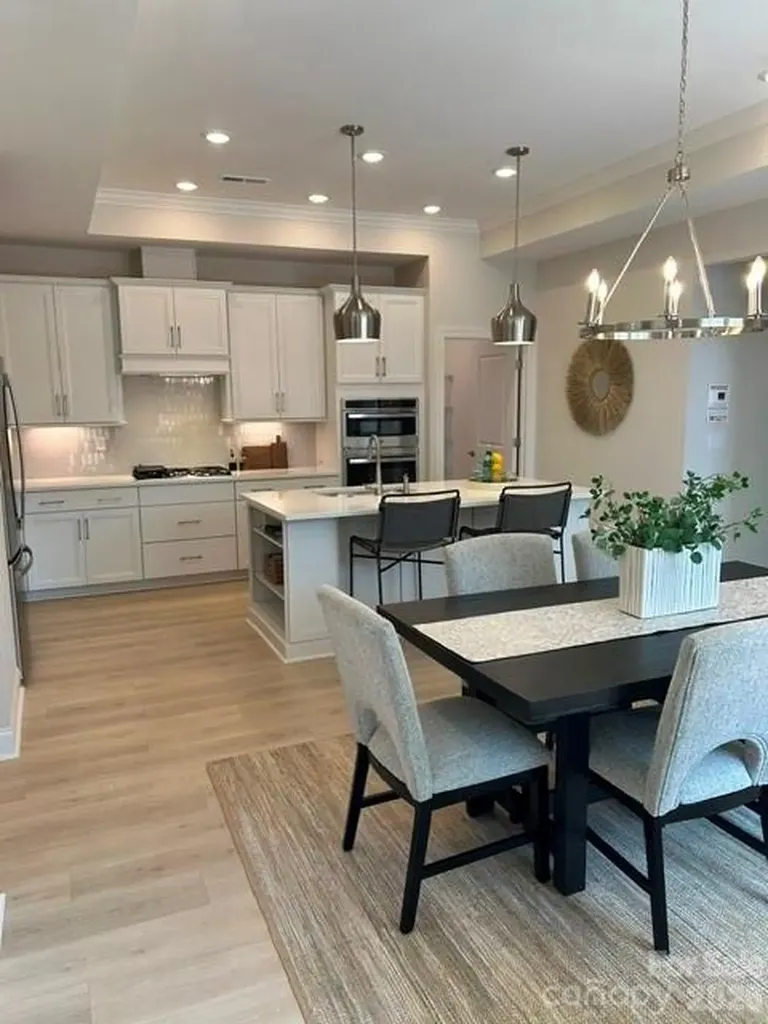 3027 Five Creek Road Charlotte NC 28213