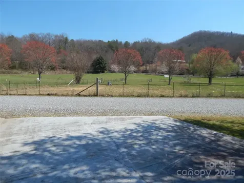 50 Timber Leaf Drive Sylva NC 28779