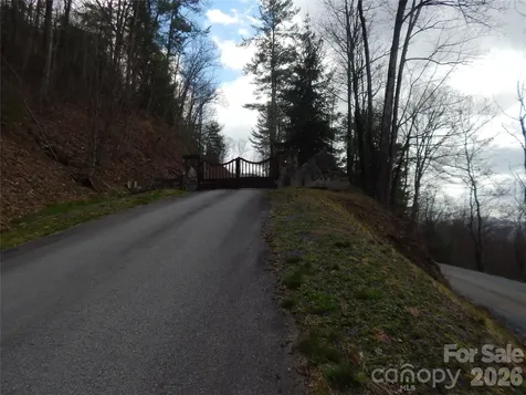 5 Sigogglin Trail Waynesville NC 28785