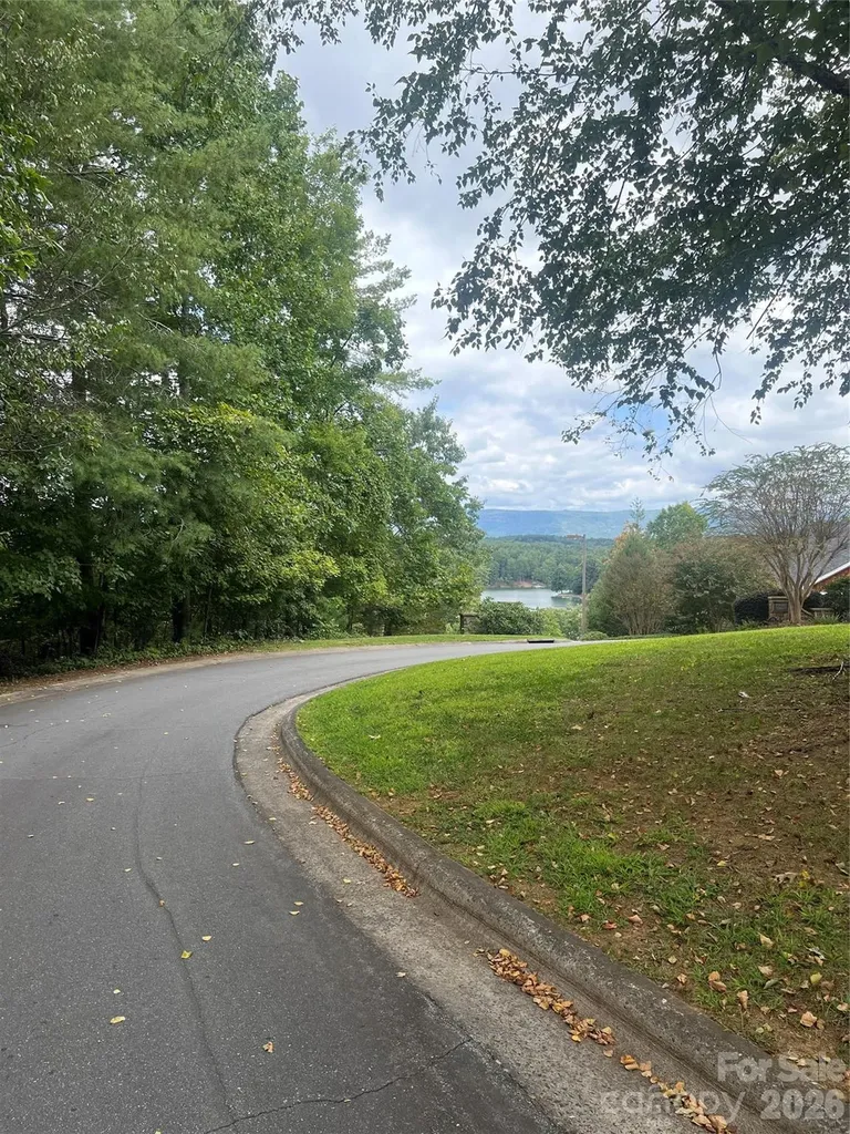 1600 Lillians Point Court Morganton NC 28655