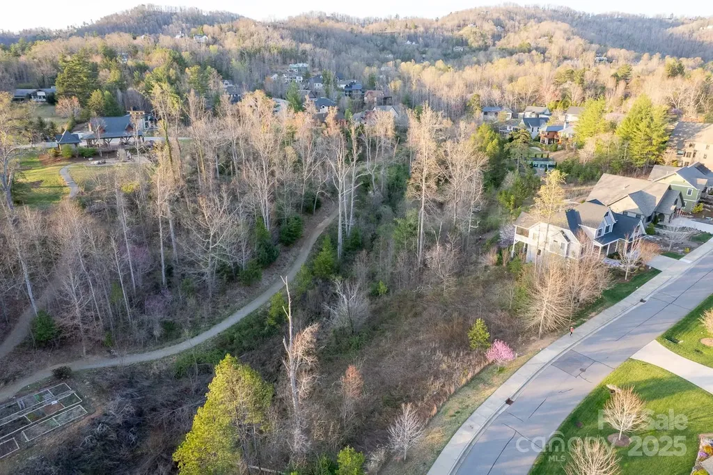 64 French Willow Drive Asheville NC 28804
