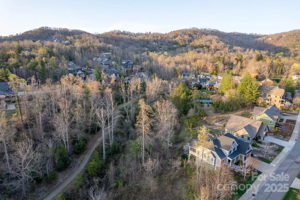 64 French Willow Drive Asheville NC 28804