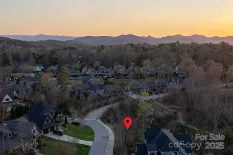 64 French Willow Drive Asheville NC 28804