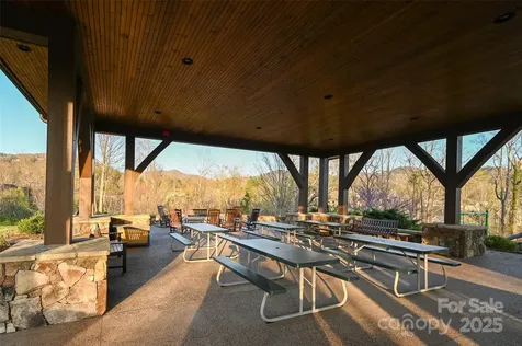 64 French Willow Drive Asheville NC 28804
