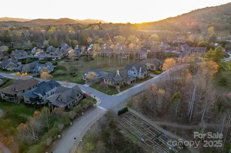 64 French Willow Drive Asheville NC 28804