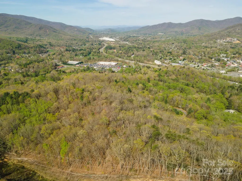 99999 Sunset Drive Black Mountain NC 28711