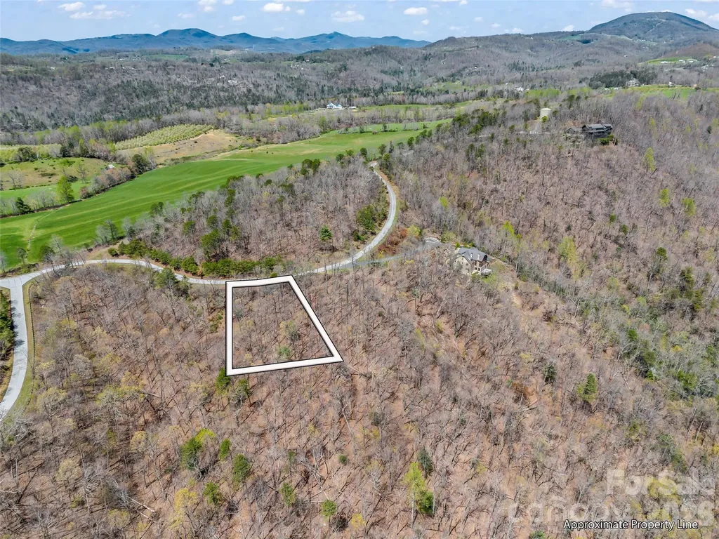280 Eastman Place Mill Spring NC 28756