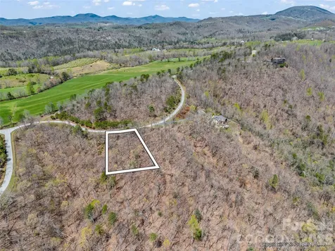 280 Eastman Place Mill Spring NC 28756