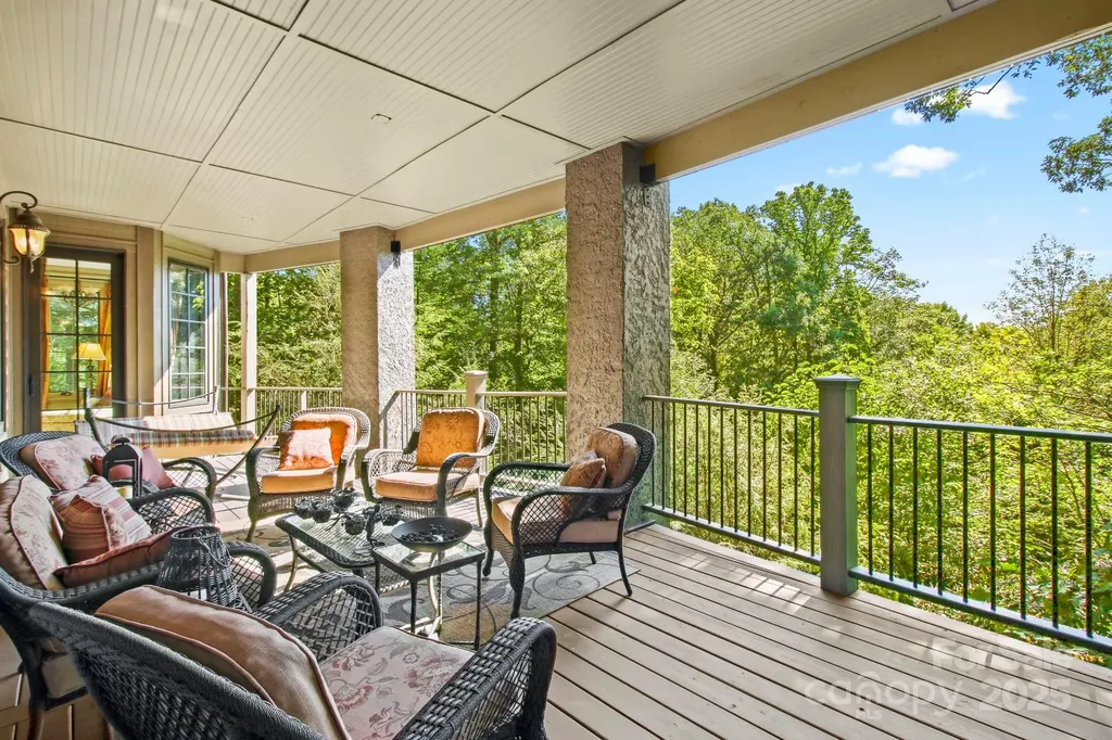 285 Wetherley Boone NC 28607