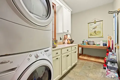 285 Wetherley Boone NC 28607