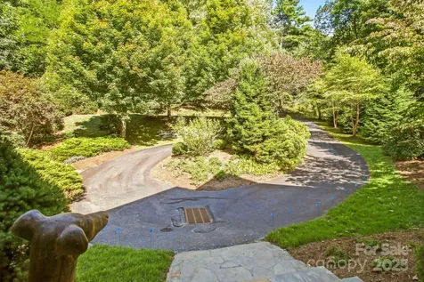 285 Wetherley Boone NC 28607