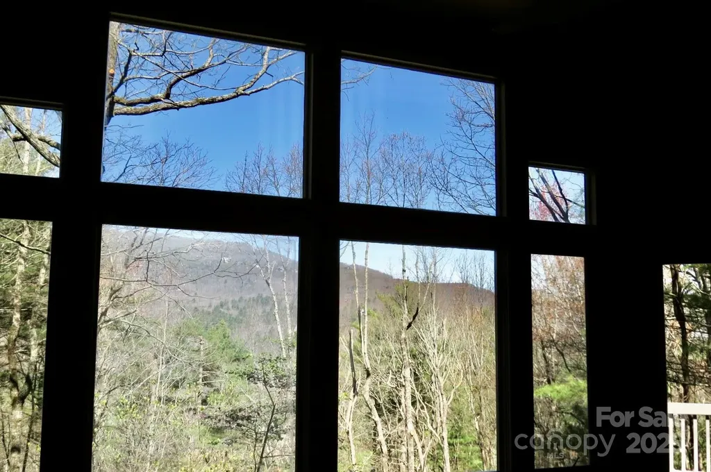 422 Lakeside Drive Lake Toxaway NC 28747