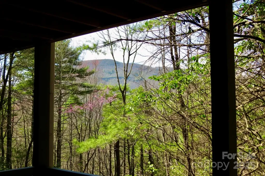 422 Lakeside Drive Lake Toxaway NC 28747