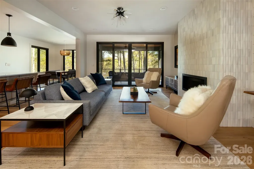 42 Spring Cove Road Asheville NC 28804
