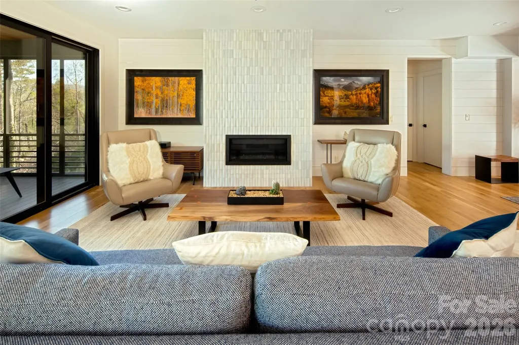 42 Spring Cove Road Asheville NC 28804