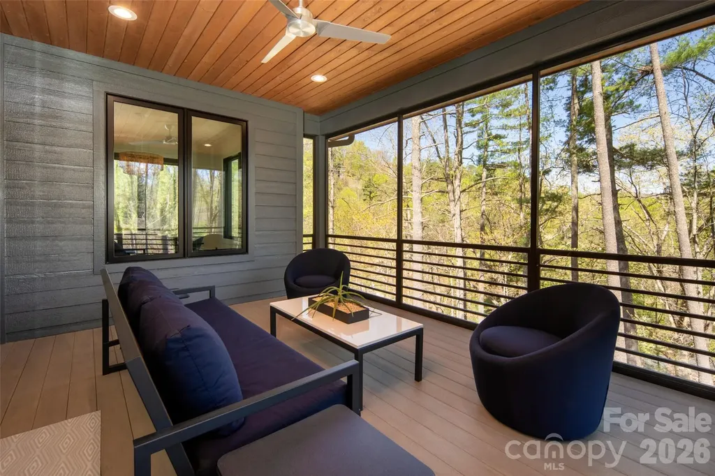 42 Spring Cove Road Asheville NC 28804