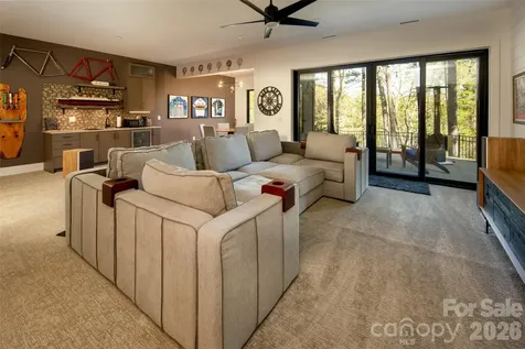 42 Spring Cove Road Asheville NC 28804