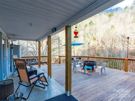 12982 Us 19w Highway Burnsville NC 28714