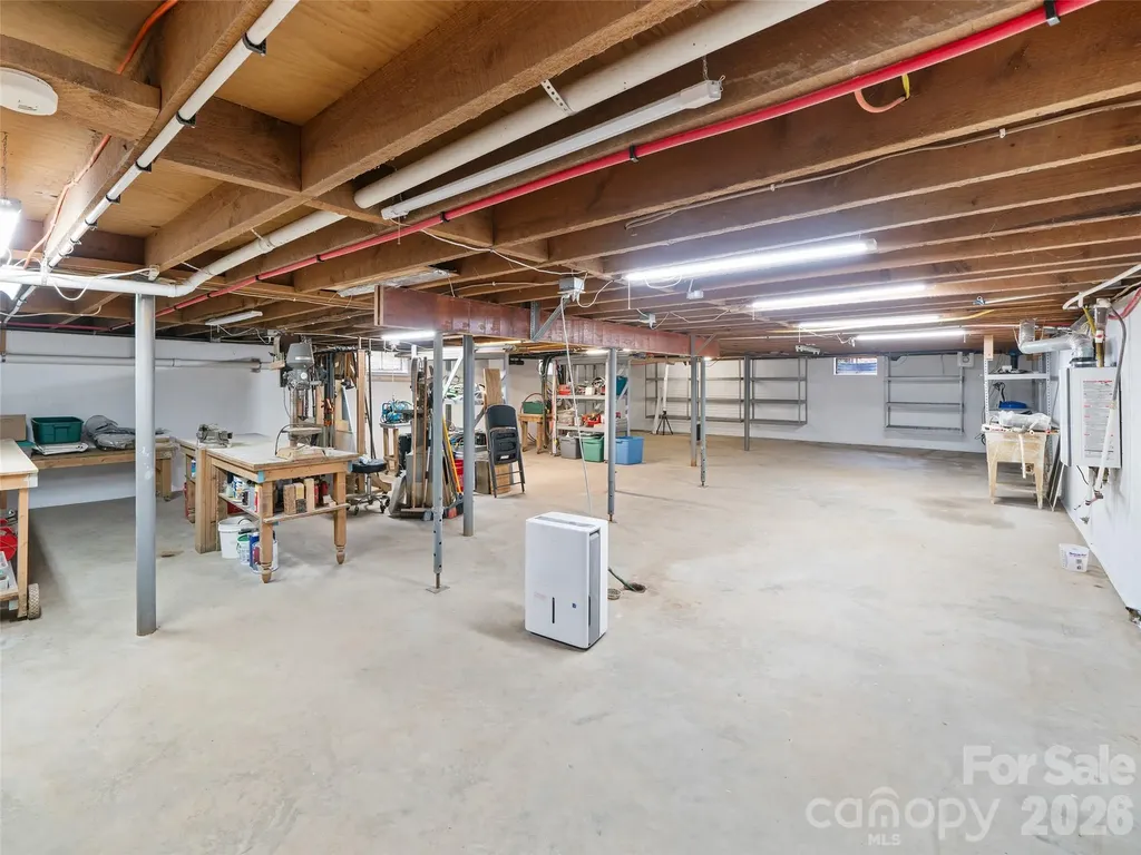 3829 Coxes Creek Road Burnsville NC 28714