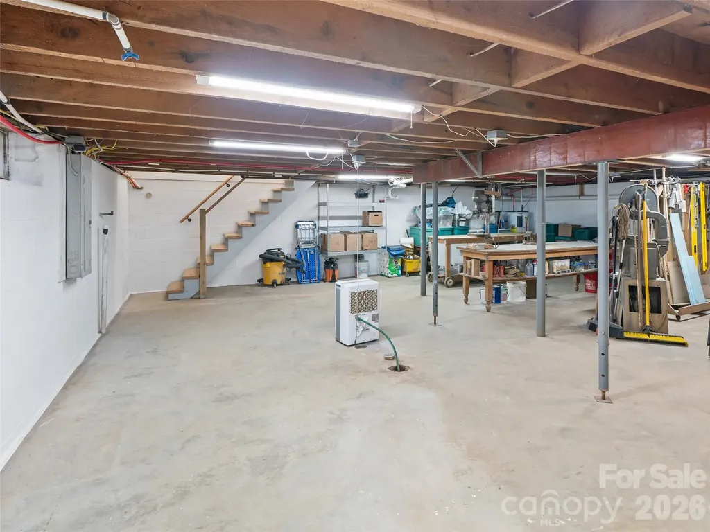 3829 Coxes Creek Road Burnsville NC 28714