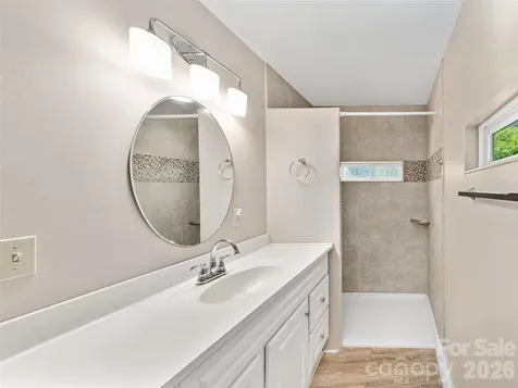 3829 Coxes Creek Road Burnsville NC 28714
