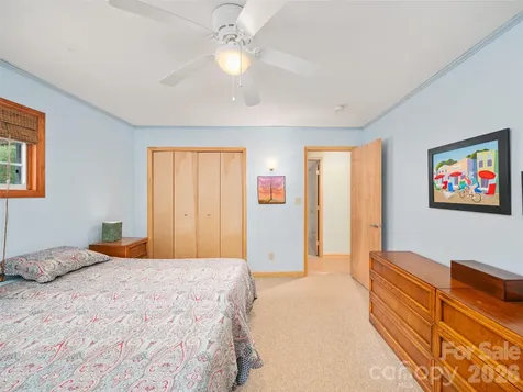 3829 Coxes Creek Road Burnsville NC 28714