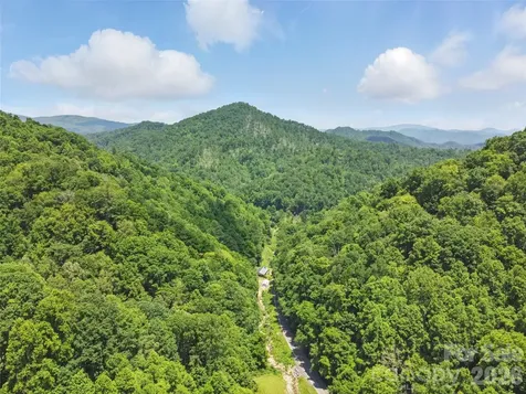 3829 Coxes Creek Road Burnsville NC 28714