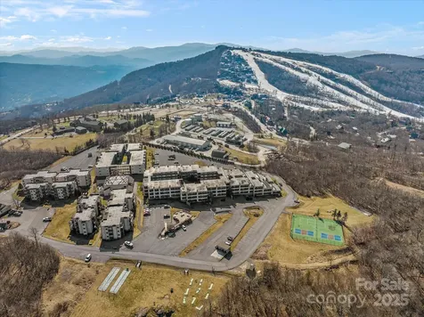 301 Pinnacle Inn Road Beech Mountain NC 28604