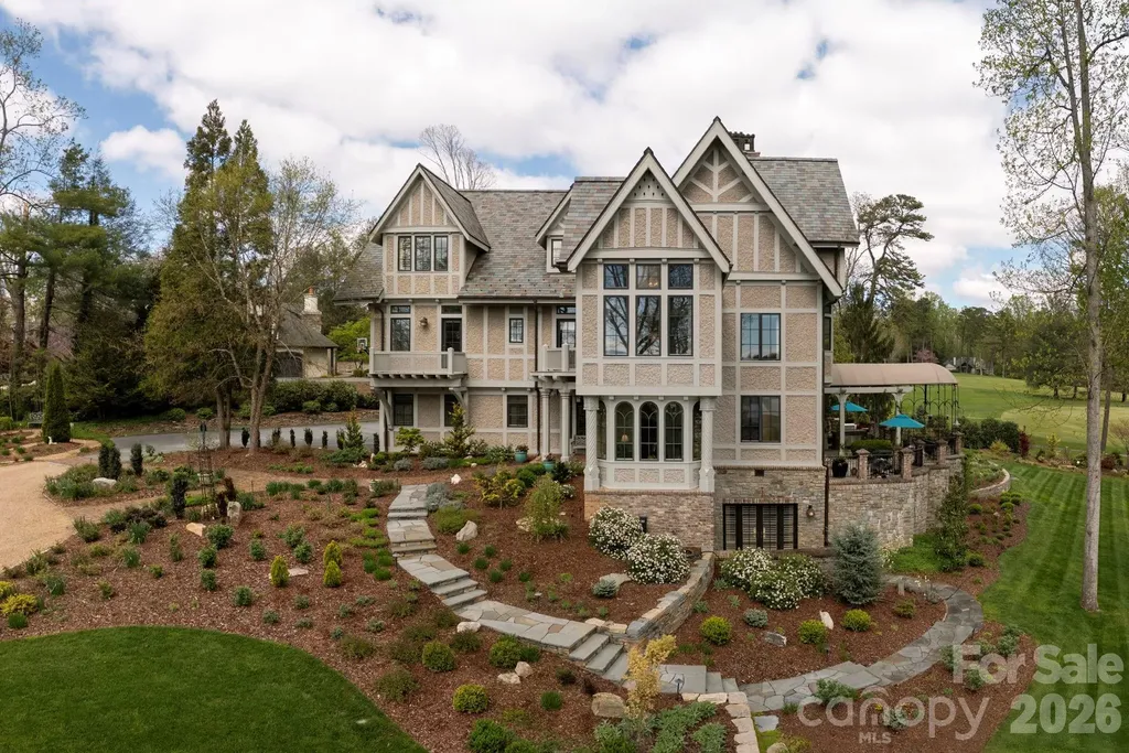 8 Fairway Place Asheville NC 28803