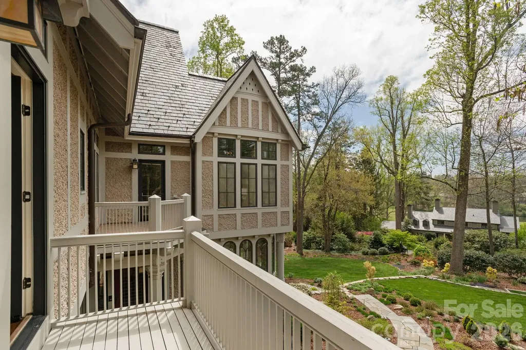 8 Fairway Place Asheville NC 28803
