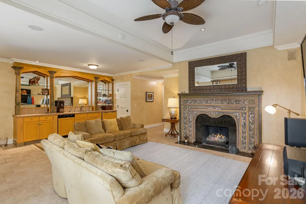 8 Fairway Place Asheville NC 28803