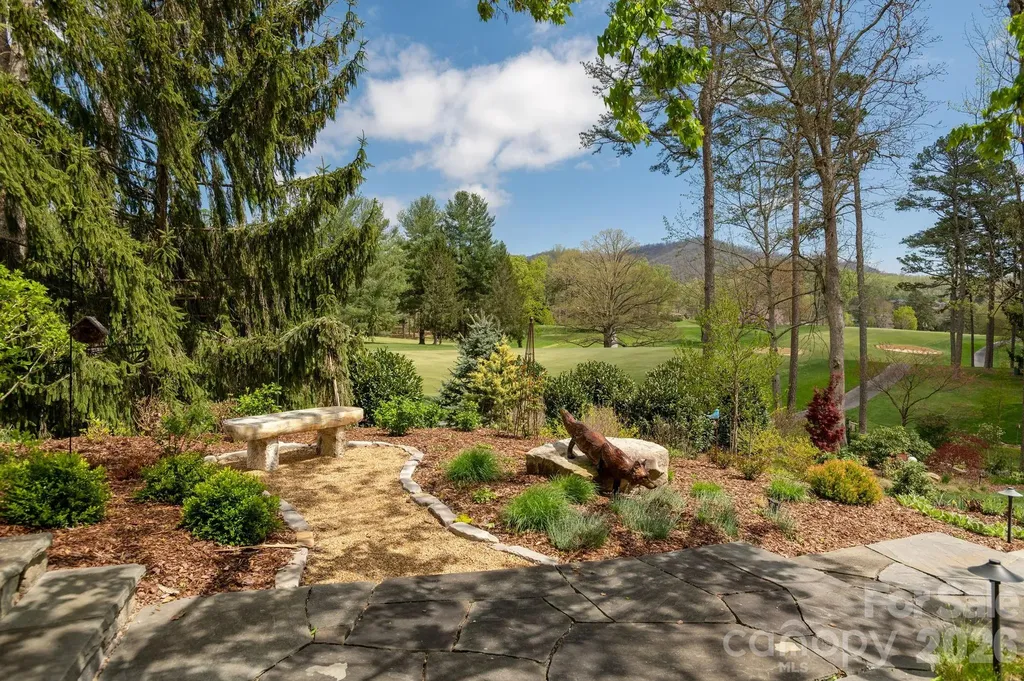 8 Fairway Place Asheville NC 28803