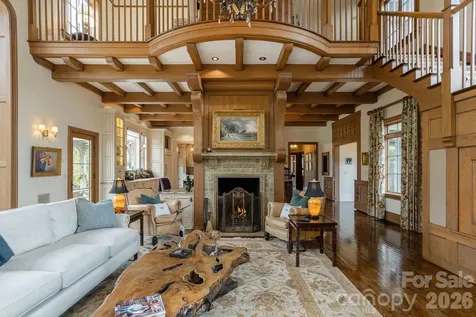 8 Fairway Place Asheville NC 28803