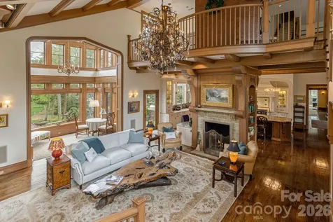 8 Fairway Place Asheville NC 28803
