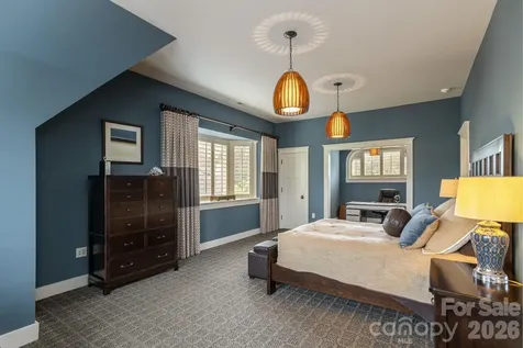 8 Fairway Place Asheville NC 28803