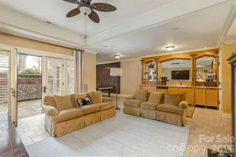 8 Fairway Place Asheville NC 28803