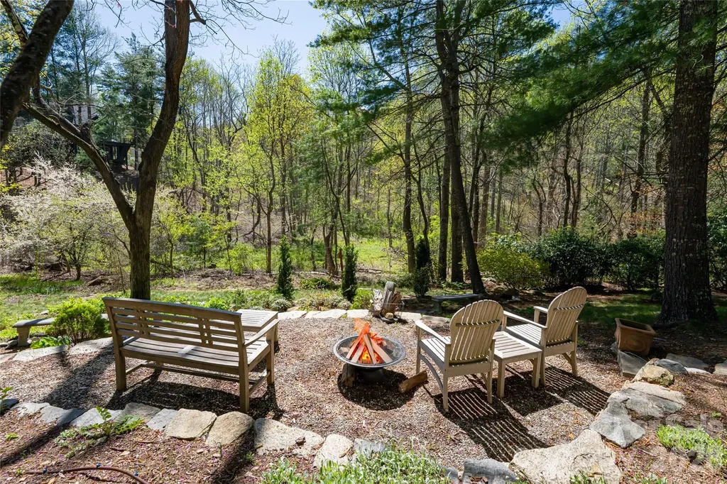 256 Senator Reynolds Road Asheville NC 28804