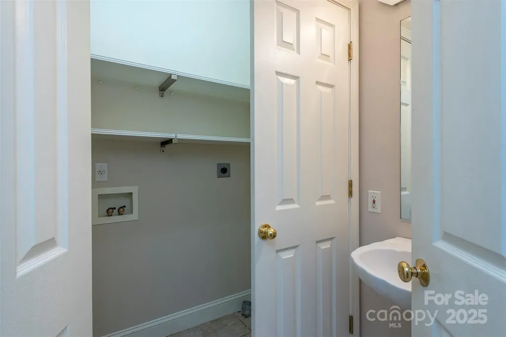 3 Teresa Way Black Mountain NC 28711