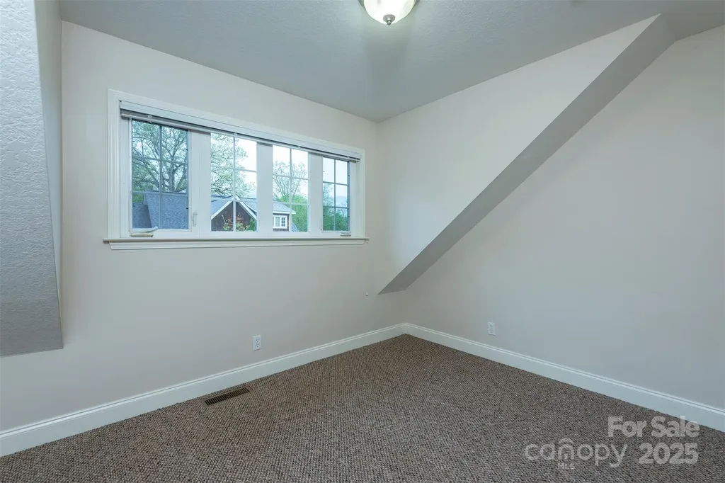 3 Teresa Way Black Mountain NC 28711