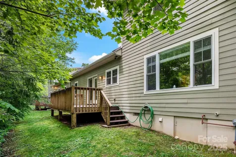 3 Teresa Way Black Mountain NC 28711