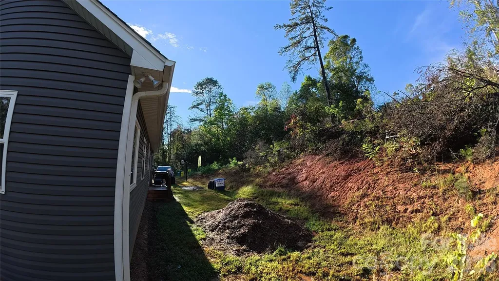 19 Higgins Road Weaverville NC 28787