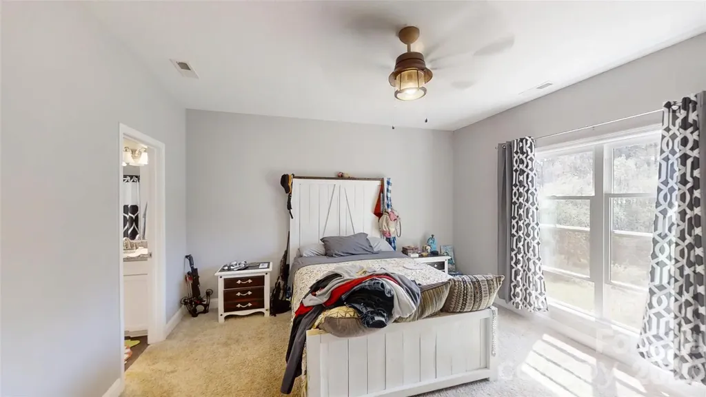 19 Higgins Road Weaverville NC 28787