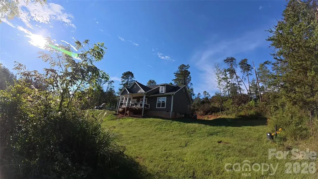 19 Higgins Road Weaverville NC 28787