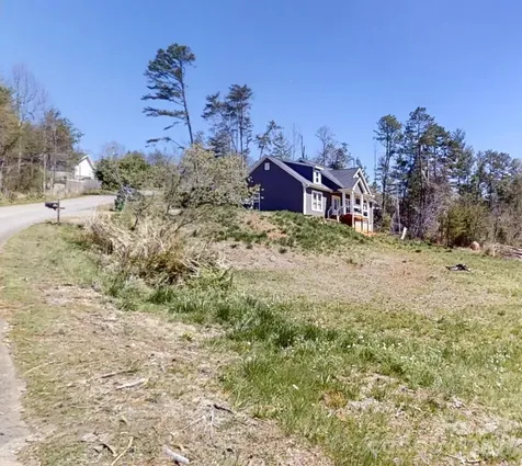 19 Higgins Road Weaverville NC 28787