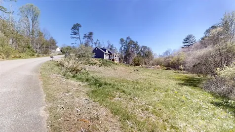 19 Higgins Road Weaverville NC 28787